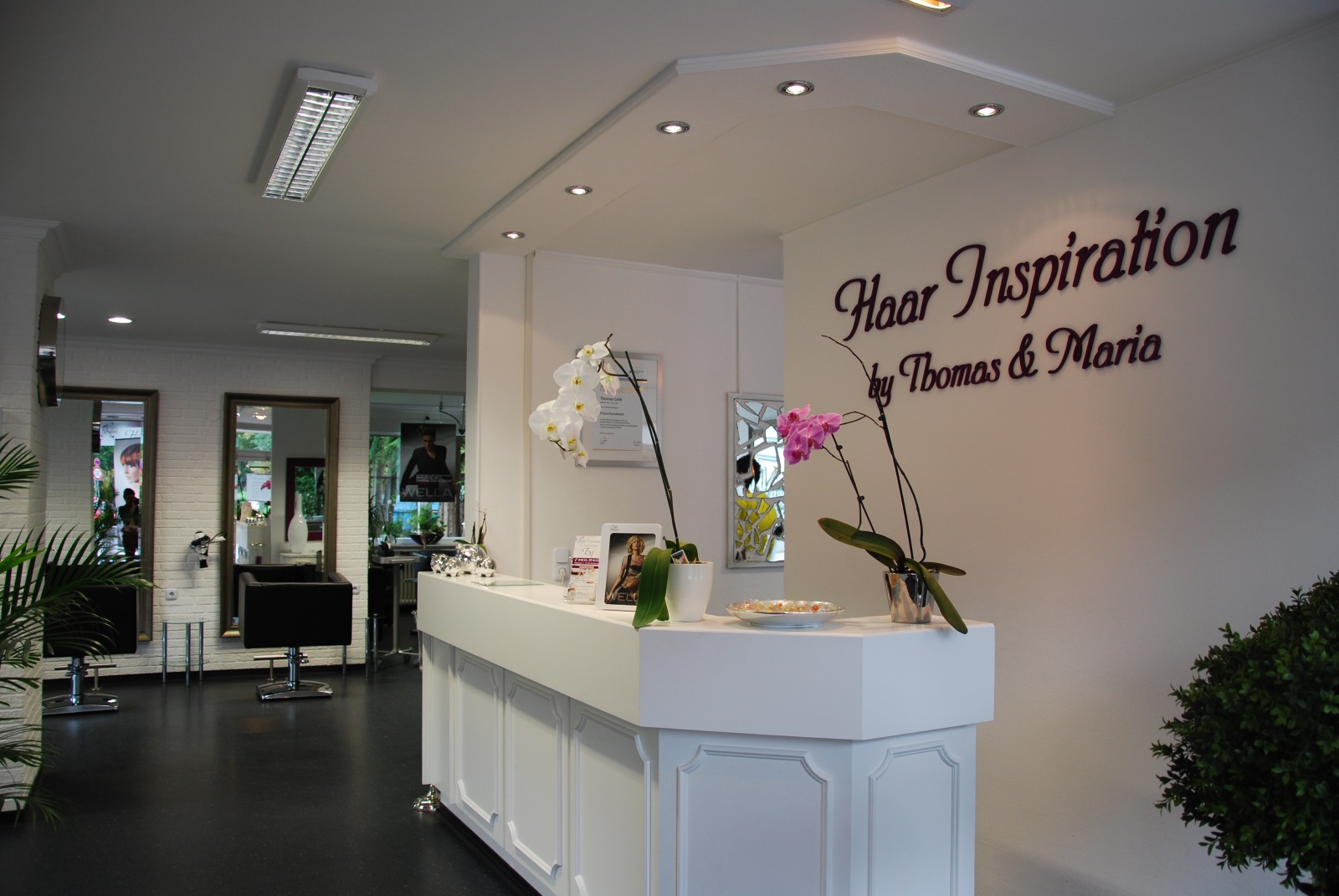 Empfangsbereich des Salons Haar Inspiration by Thomas & Maria in Delmenhorst