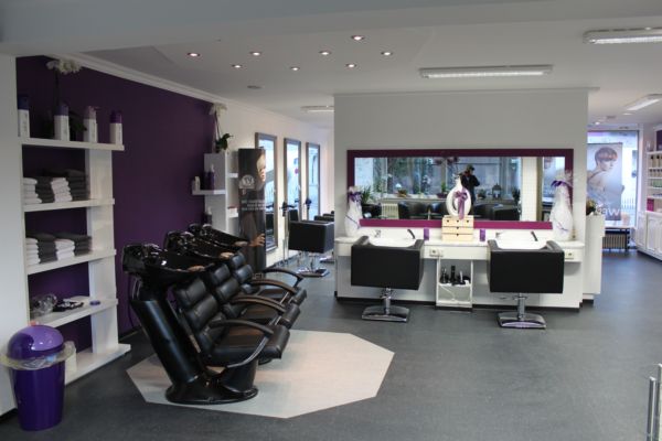 Waschplätze und Bedienplätze im Salon Haar Inspiration